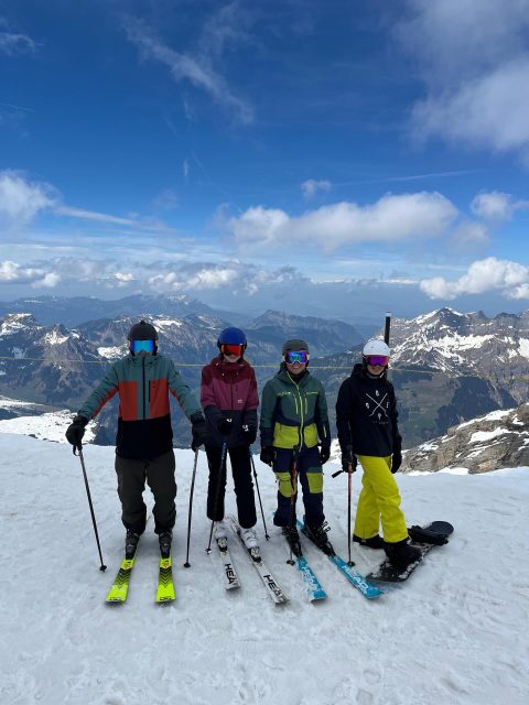 ⛷️🚡❤️
Heute war ein Teil unseres Nachwuchsteam zusammen mit @anabel_dien in Engelberg um gemeinsam zu trainieren und die Saison abzuschließen. „Wir hatten viel Spaß und konnten nochmal richtig gut zusammen arbeiten. Ein besonderes Highlight war das Treffen mit der Schweizer Ski Legende Marco Odermatt“.
Im November starten wir dann mit neuer Motivation und den Erfahrungen aus dieser Saison in die nächste Runde 💌⛷️